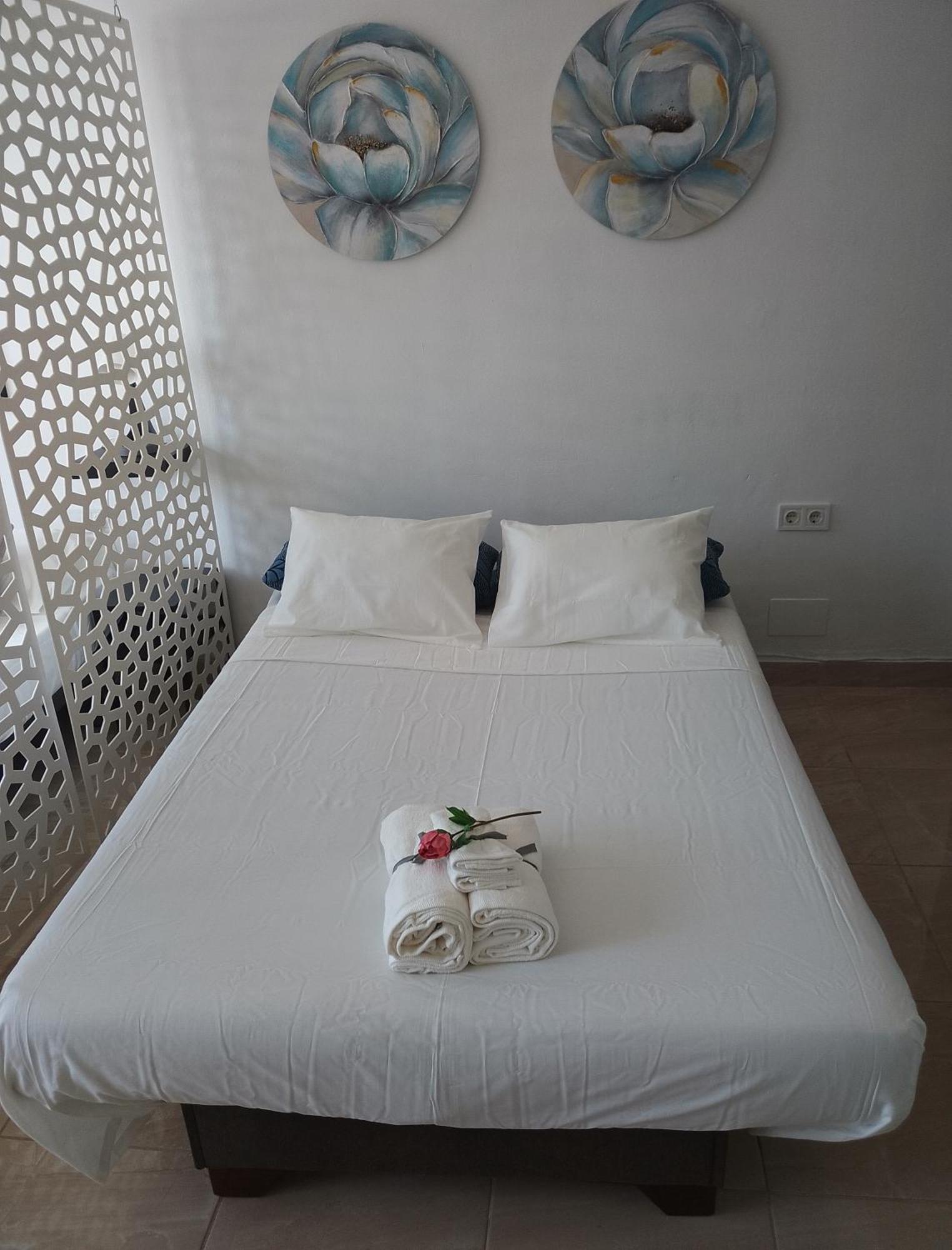Apartamento Serrano Malaga Bagian luar foto