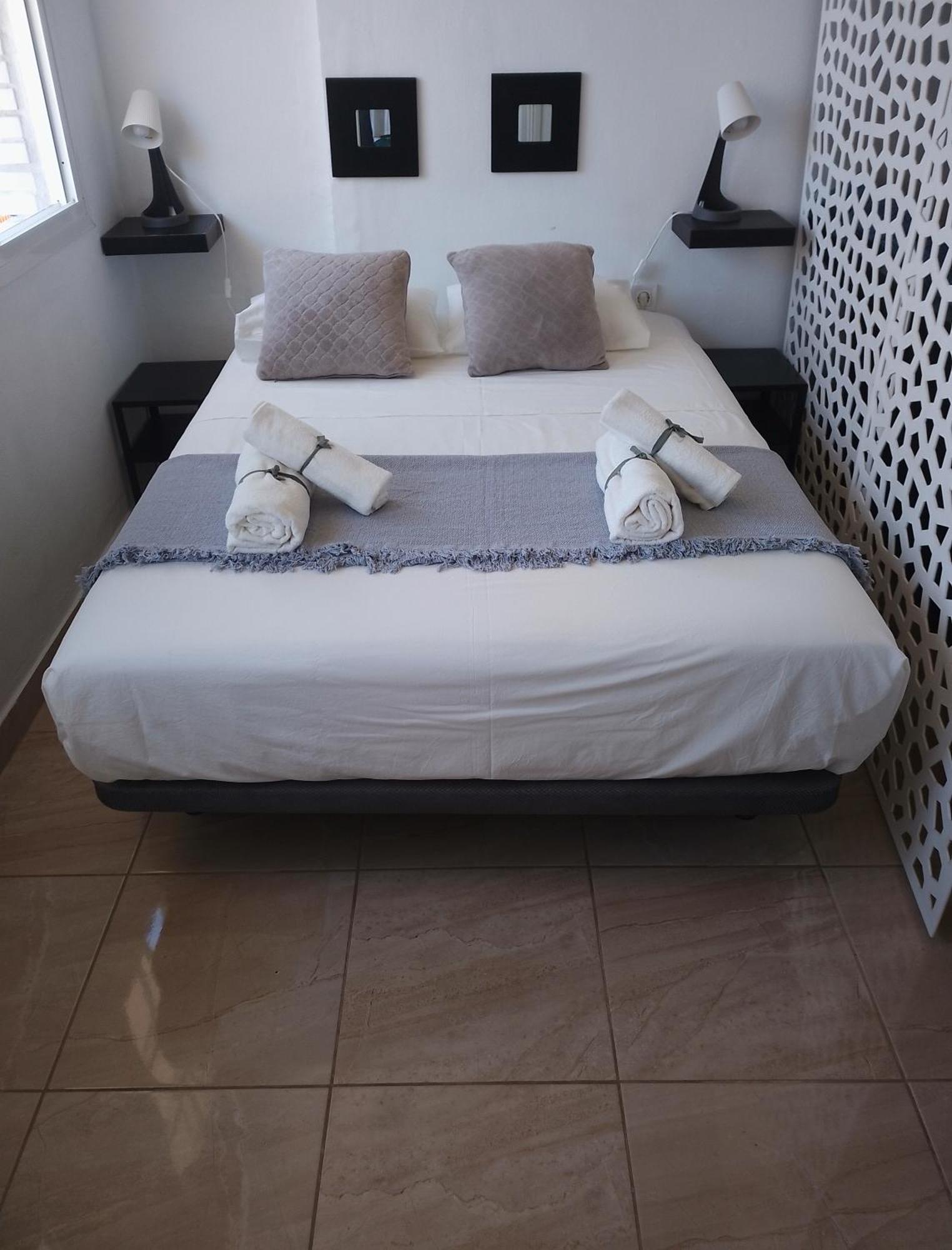 Apartamento Serrano Malaga Bagian luar foto